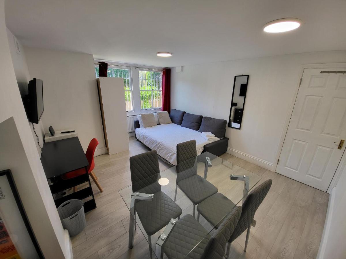 Cosy Apartment By Clapham South Underground! London Ngoại thất bức ảnh